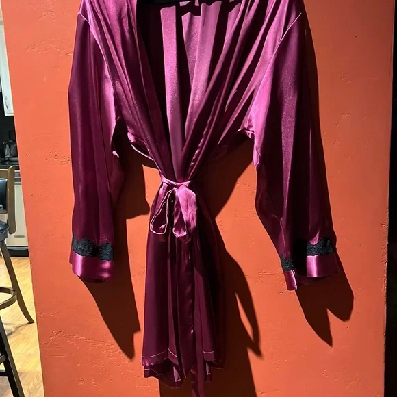 Delicates Short Robe Large - Picture 3 of 7